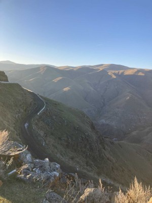 Cesta vinoucí se z Vardzie do Gogasheni